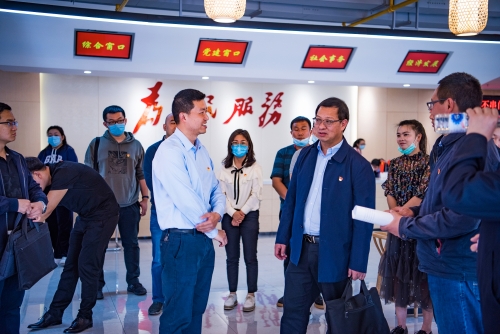 60青年人才党支部揭牌暨第一期第培训班（金马街道凤凰山社区）2020.3.31王正鹏 摄13577178605