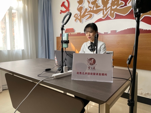 “红色之声”青年主播宣讲红色故事 熊艳玲摄