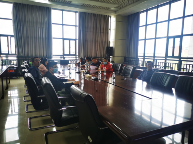 区市场监管局信息：【“当好排头兵”大讨论大竞赛】官渡区市场监督管理局组织参加首届“全国个体工商户服务月”启动仪式（工作简讯第331期）483