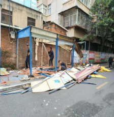 太和街道黄家庄社区“小会议”解决“大问题”180