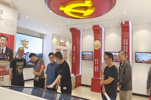 图片1 图片1