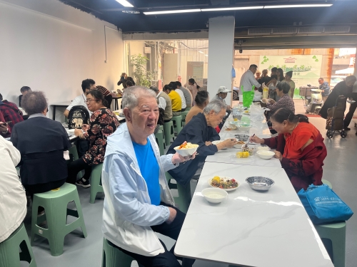 明通路社区爱心食堂