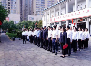 太和街道举行庆祝中华人民共和国成立75周年升旗仪式(1)220