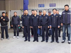 （工作简讯19期）太和市场监管所开展昆明站周边综合整治工作211