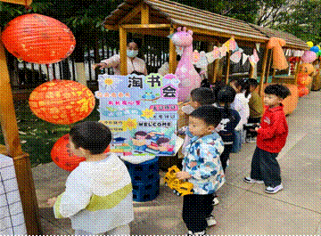 世界读书日｜书香飘满官渡一起来看官渡校园读书日精彩画卷！(图2)